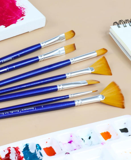 Isomars Estudio Artist Paint Brush Set of 7 | Professional Synthetic Long Handle Art Brushes for Acrylic, Watercolor, Oil & Gouache Painting | Mixed Flat, Round, Filbert, Fan, Angular & Detail Brushes - Isomars